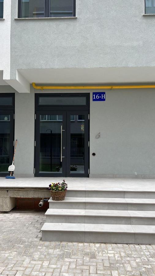 Sunny Accommodation Suceava Exterior photo